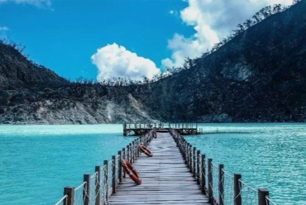 PAKET WISATA KAWAH PUTIH